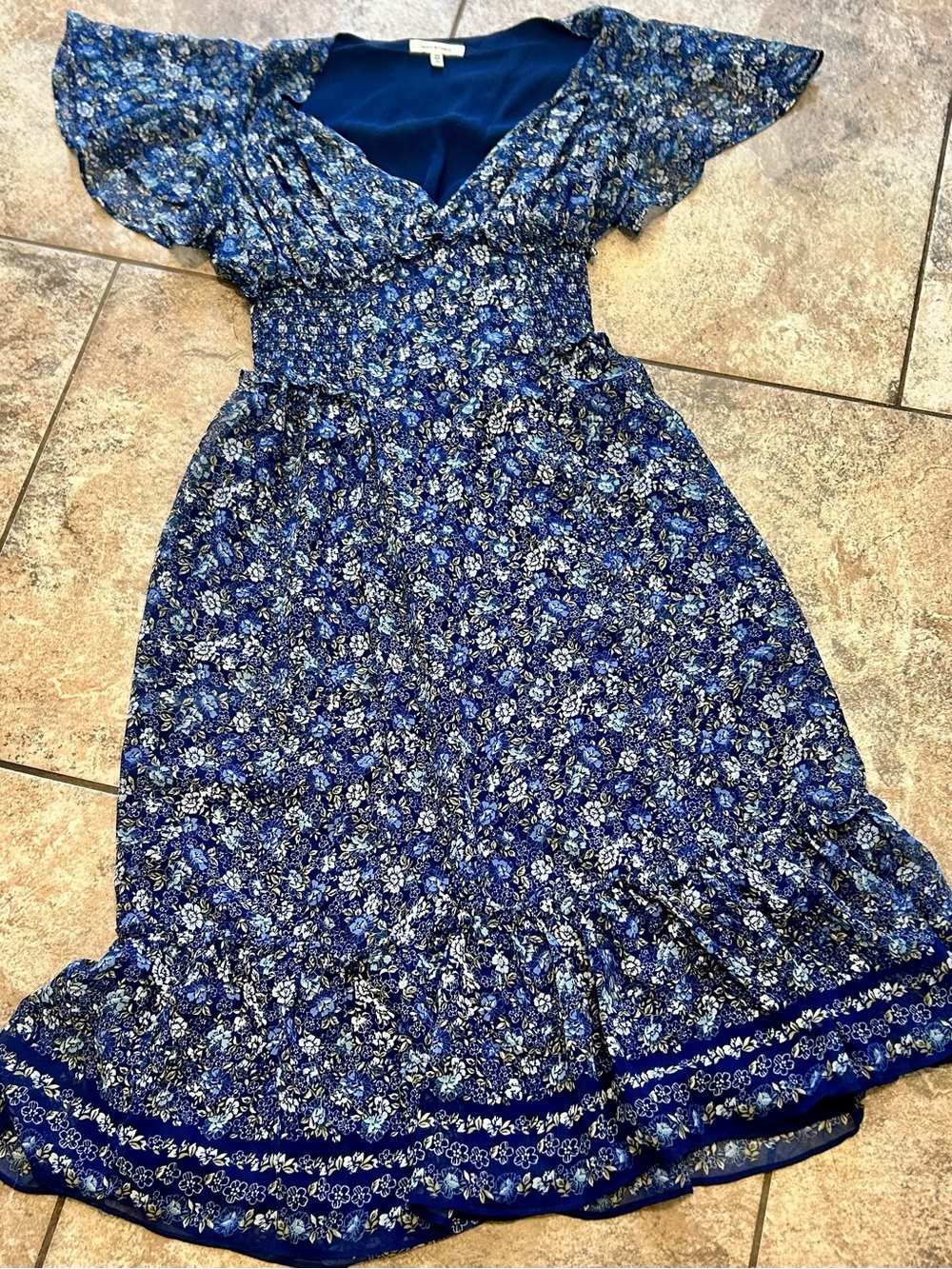 Max Studio Blue Floral V-Neck Midi Dress